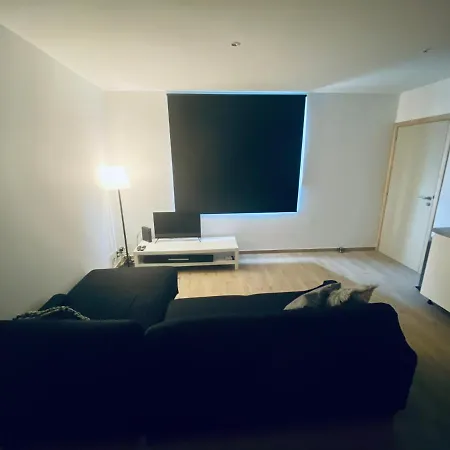 100% Renovated - Quiet *