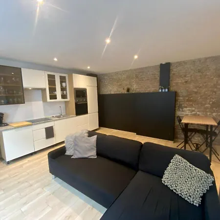 100% Renovated - Quiet * Льеж